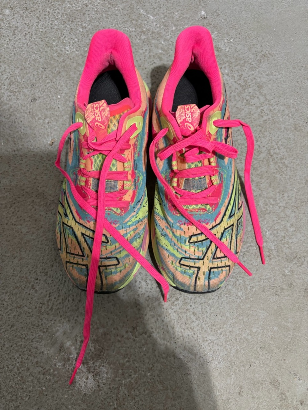 ASICS Tri 15 Pink Running Sneakers with Orange Accents